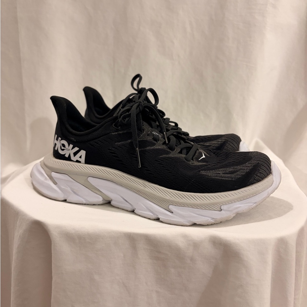Hoka Clifton Edge Black and White Athletic Shoes Size 9
